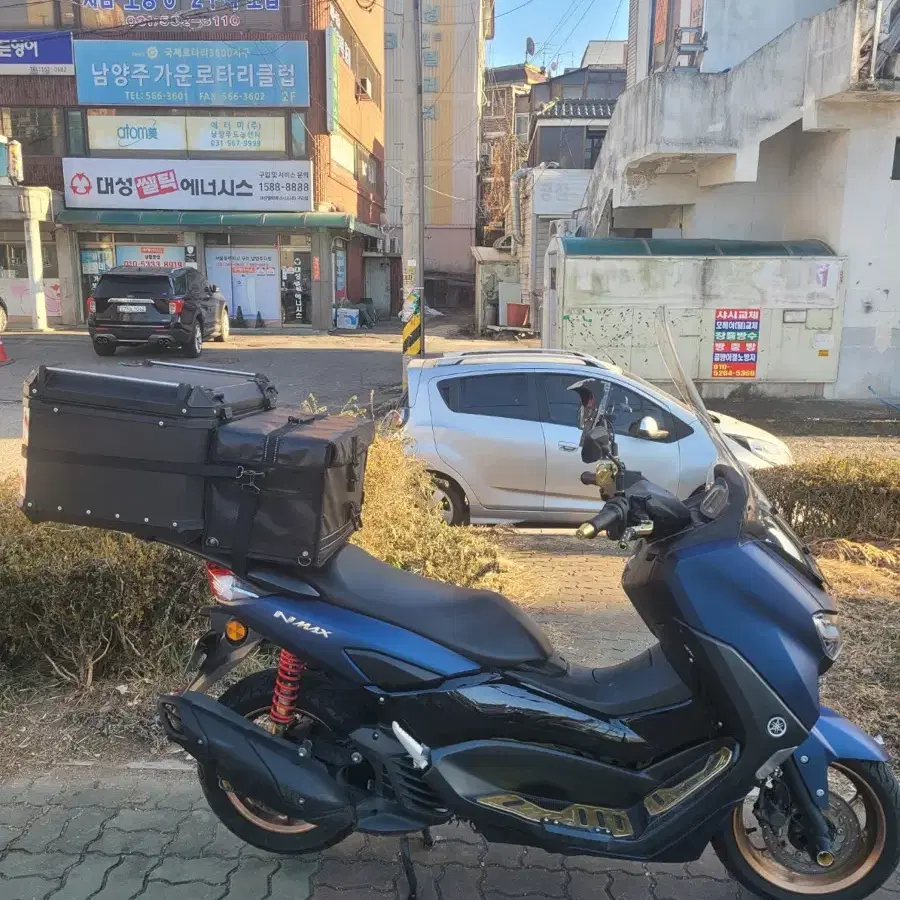 Nmax 125 무광블루 판매합니다