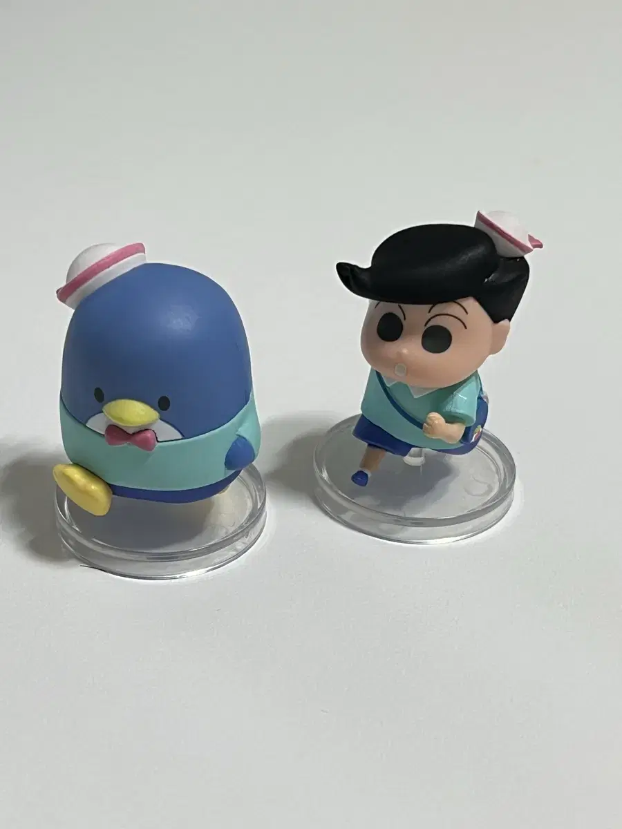 Bulk) Sanrio X Changu Side by Side Gacha Figures Withdrawal Tuxedo Sam