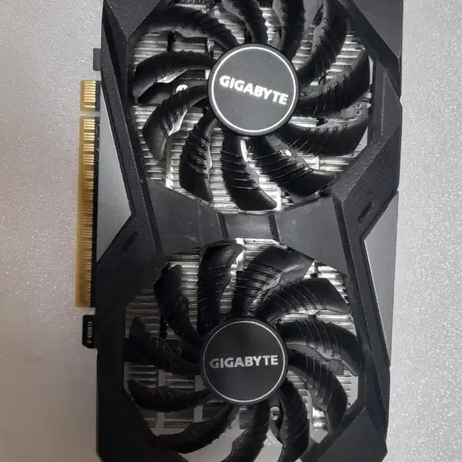 GTX1650 4GB 그래픽카드