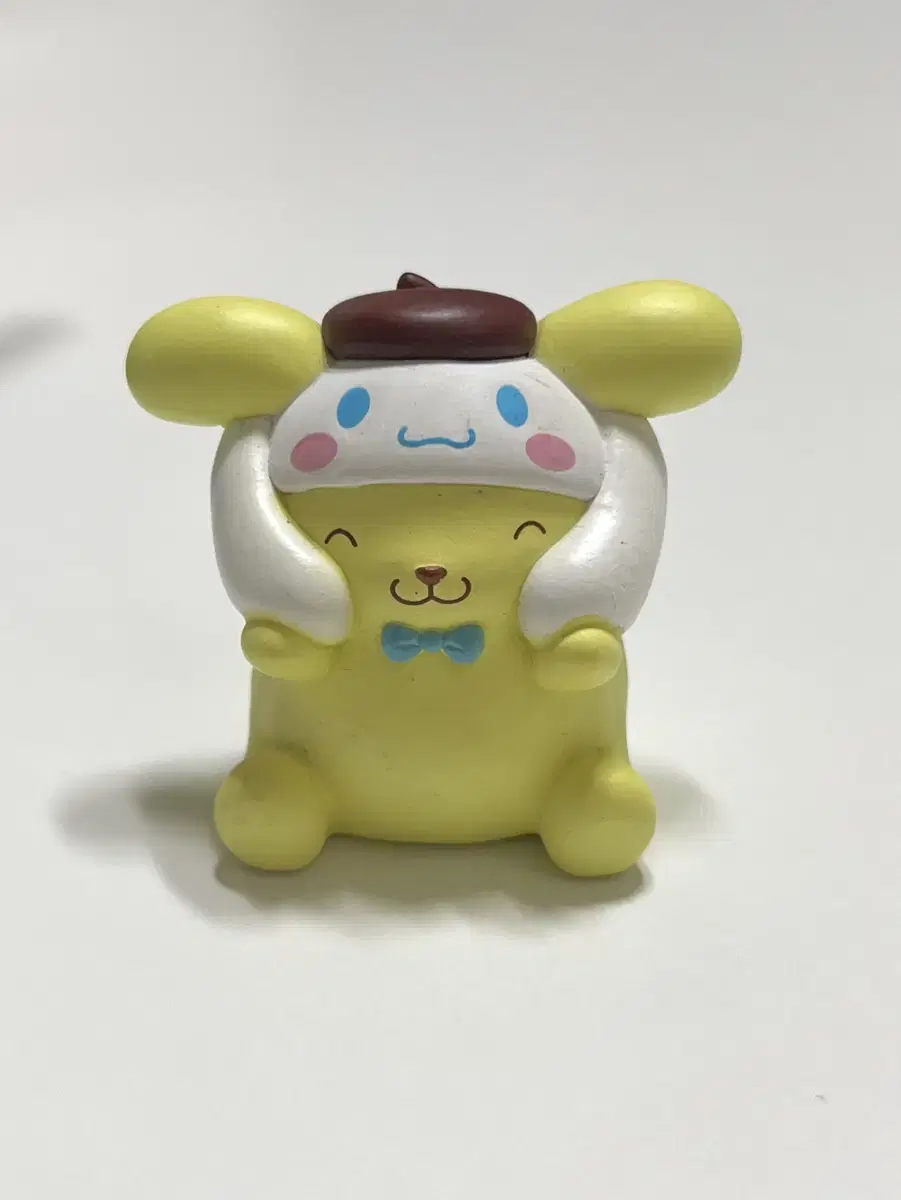 20th Anniversary Cinnamon Roll Sanrio Gacha Figure Pompompurin