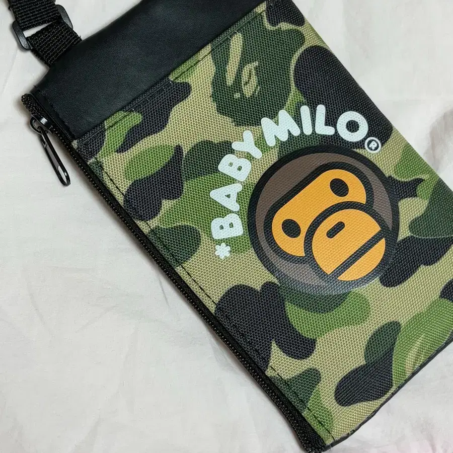 Bape 베이프 마일로 크로스백 미니