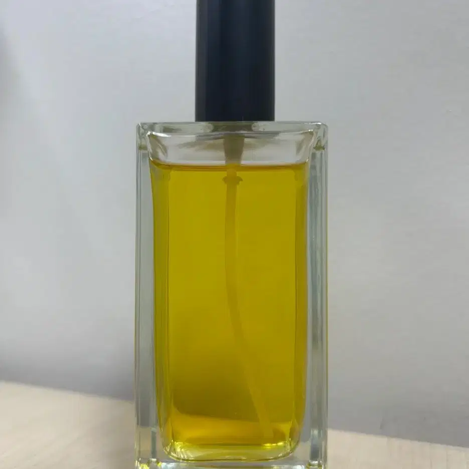 러쉬 투모어하츠 퍼퓸 100ml