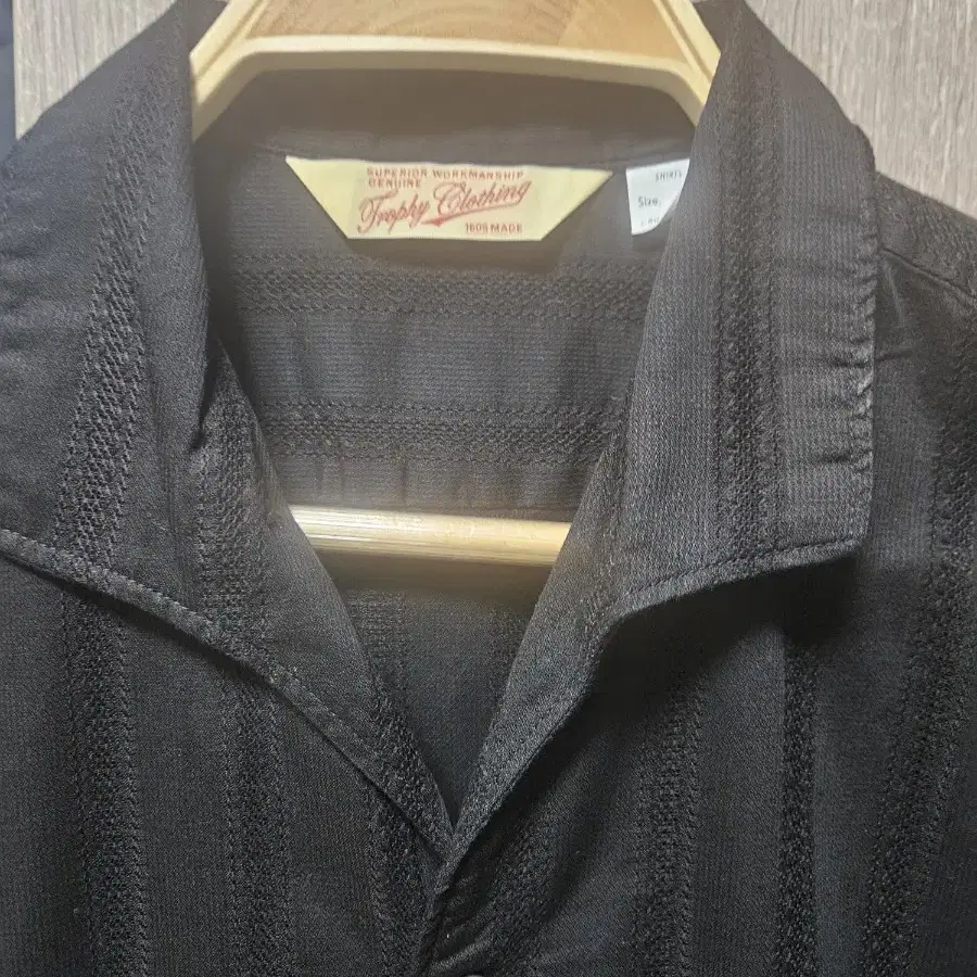 TROPHY CLOTHlNG Black Havana S/S Shirt