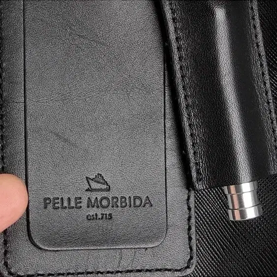 PELLE MORBIDA BAG