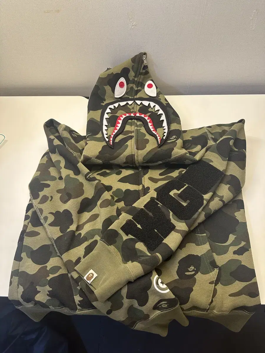 Vape Shark Green Camo HoodieZip Up