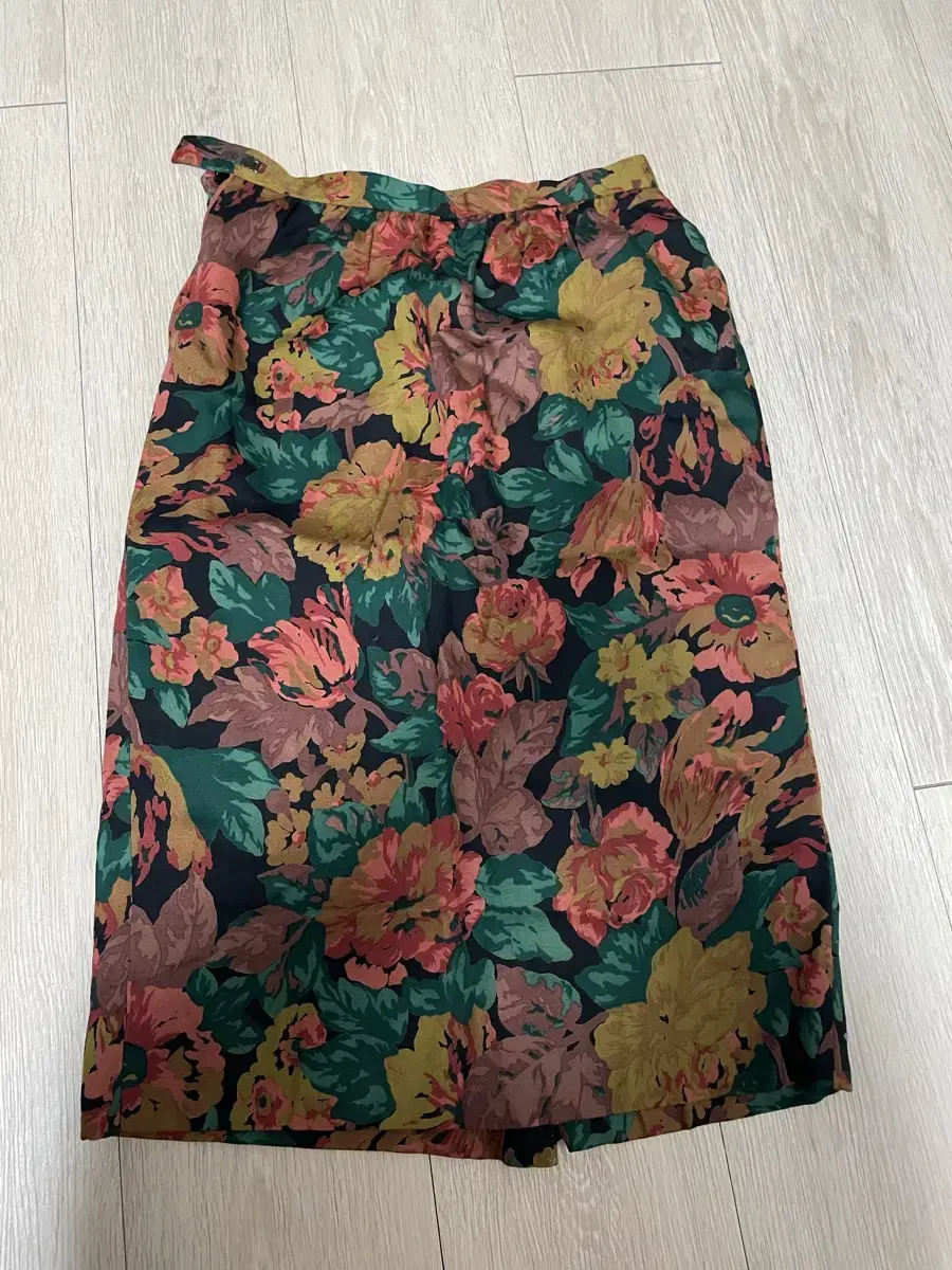 Vintage flower skirt