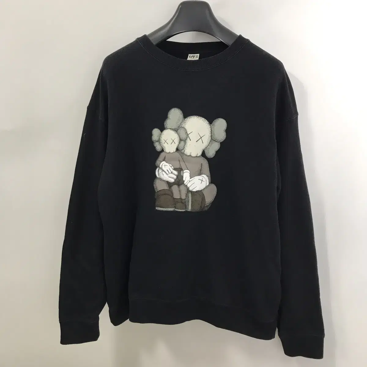 유니클로 x KAWS 카우스 스웻셔츠 [XL]