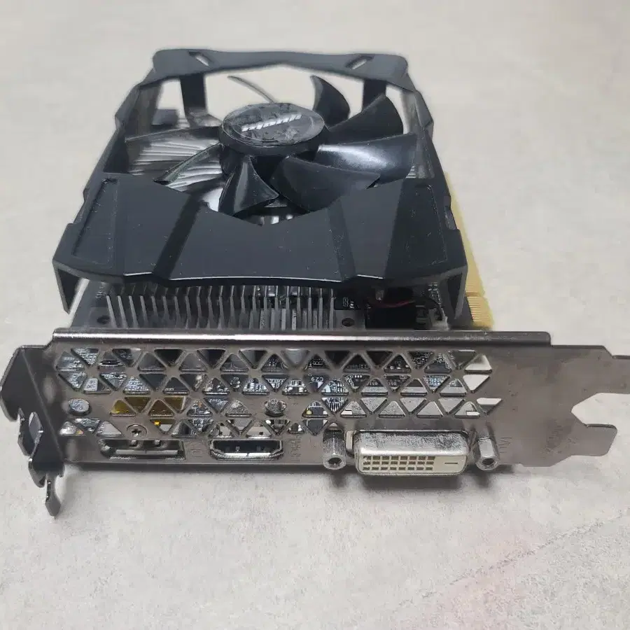 만리 manli Nvidia geforce gtx1650 super 4g