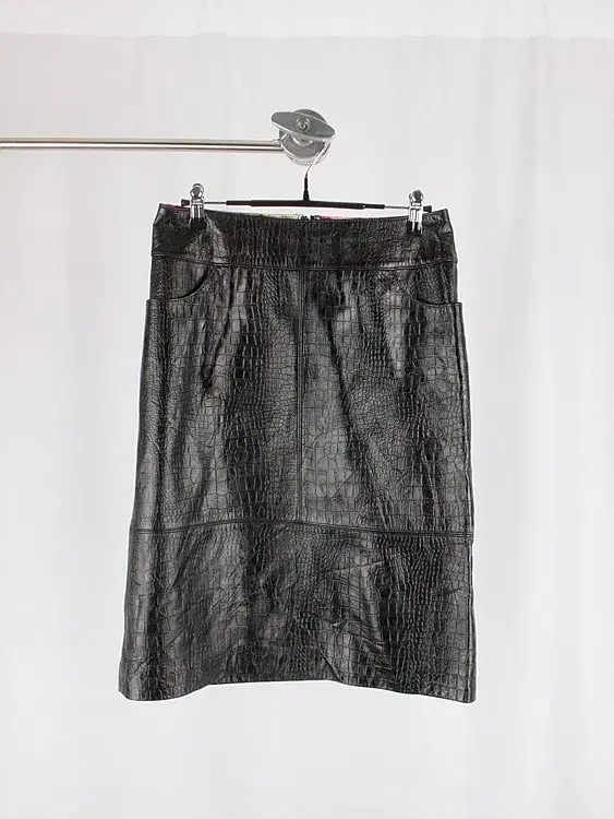 PLATINE sheep skin skirt (28.3 inch)