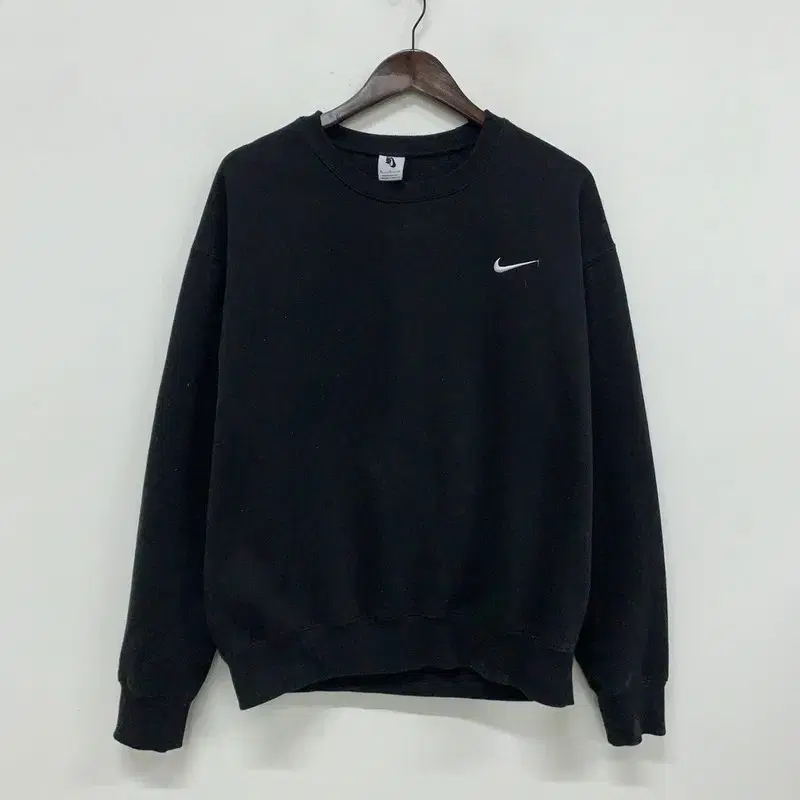 Nike Black Weakness Momo Top 105 G01440