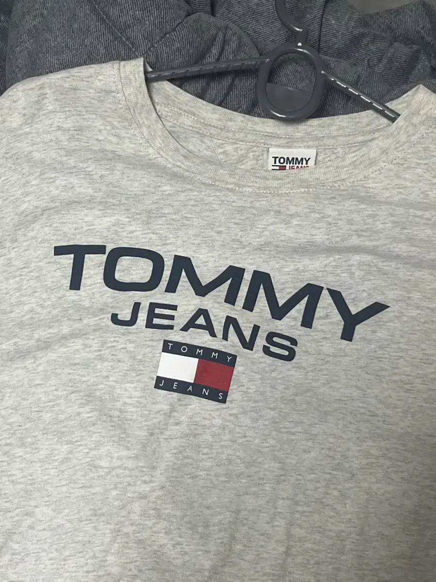 토미진스 tommy jeans 롱슬리브 긴팔 양도