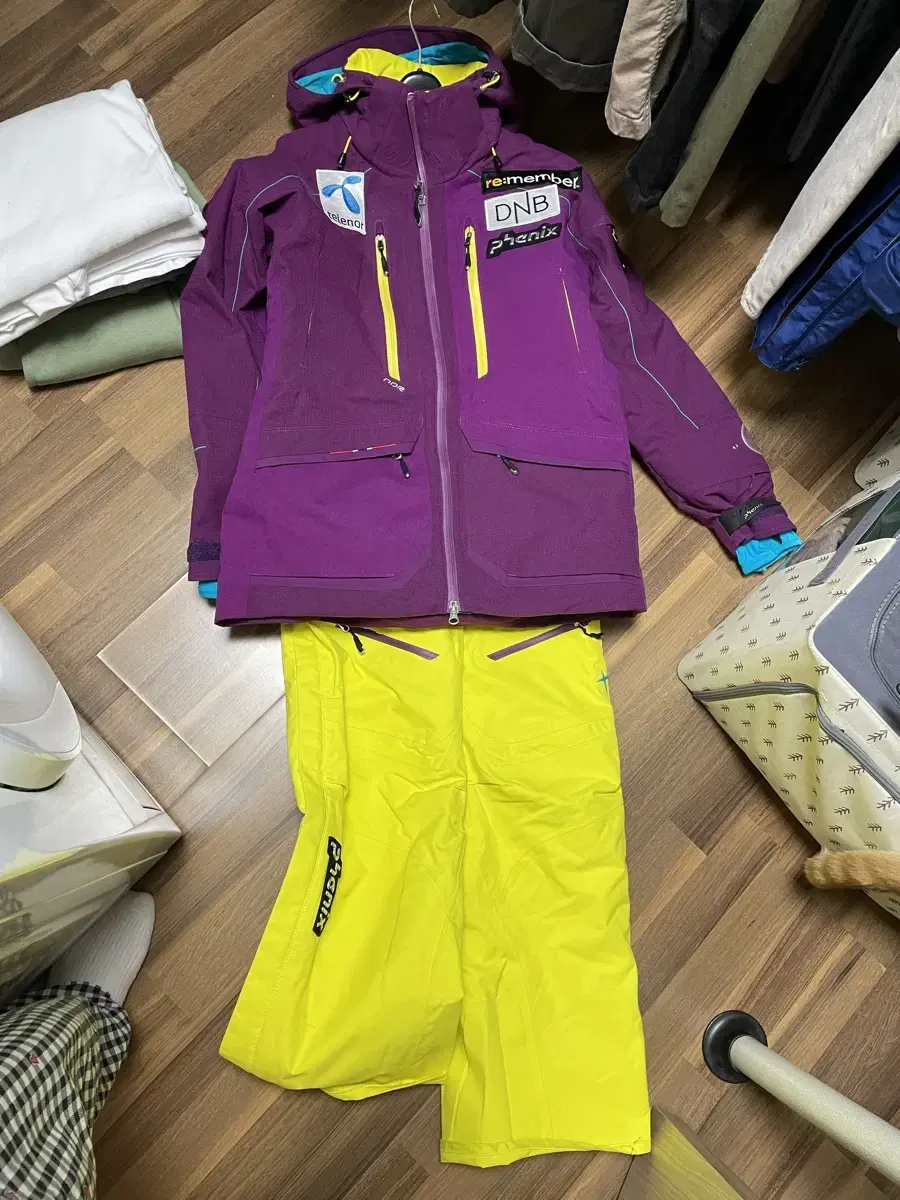 Phoenix Ski Suit S 165