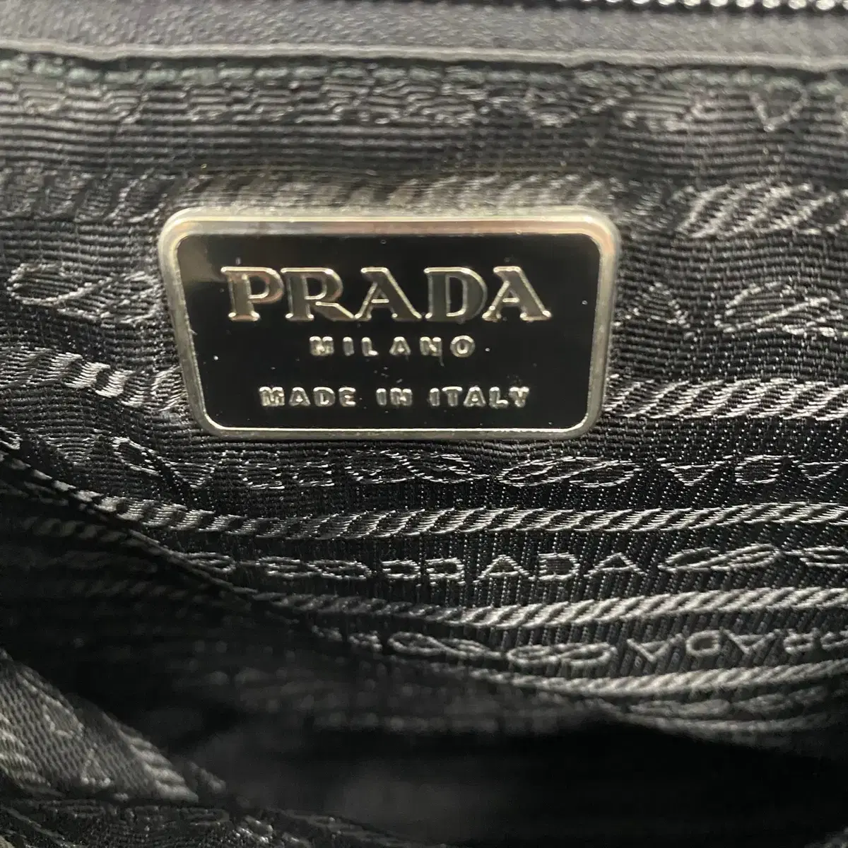 PRADA / 빈티지 프라다 삼각로고 포코노 블랙 나일론 토트백