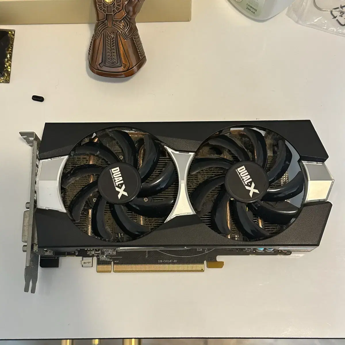 라데온 R9 270X 그래픽카드 (GTX1050급)