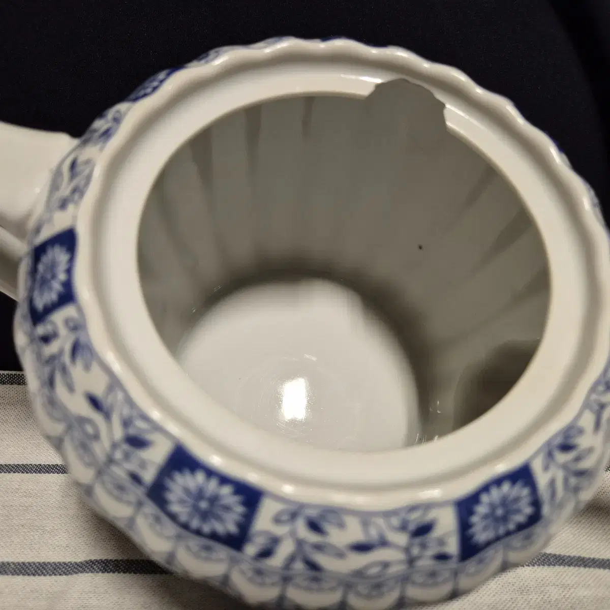 국적불명 Imperial Tea Pot