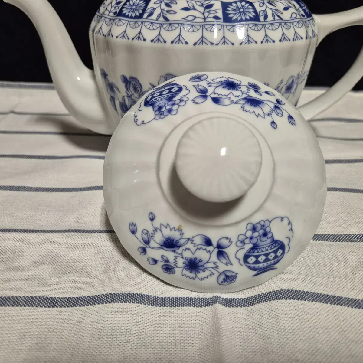 국적불명 Imperial Tea Pot