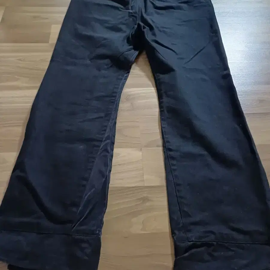 Xlim EP.2 04 TROUSERS