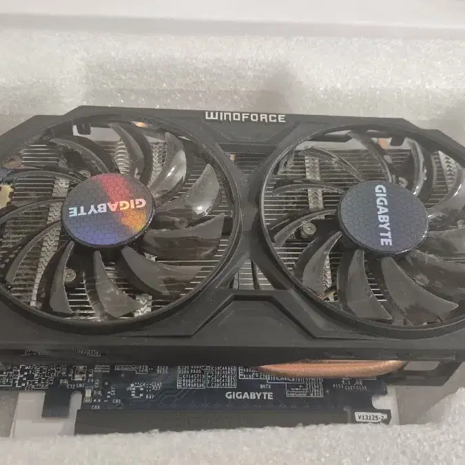 기가비아트 그래픽카드 gtx 750ti 팝니다