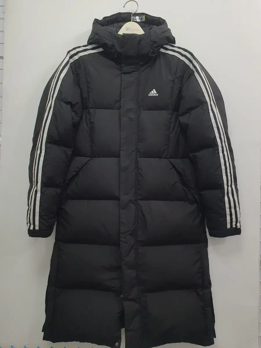 Adidas Long Padded Buns â'¬3030