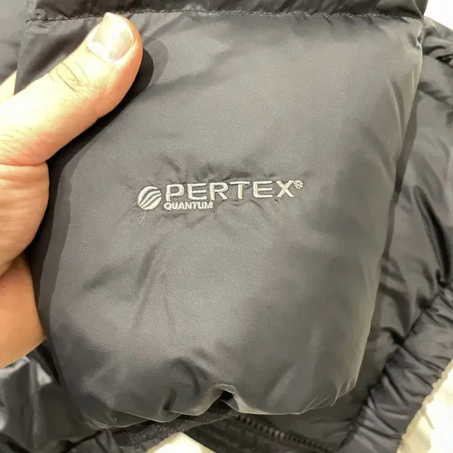 디스이즈네버댓 pertex 패딩 블랙 xl