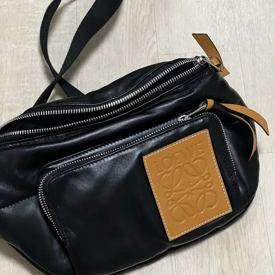 로에베 loewe 힙색