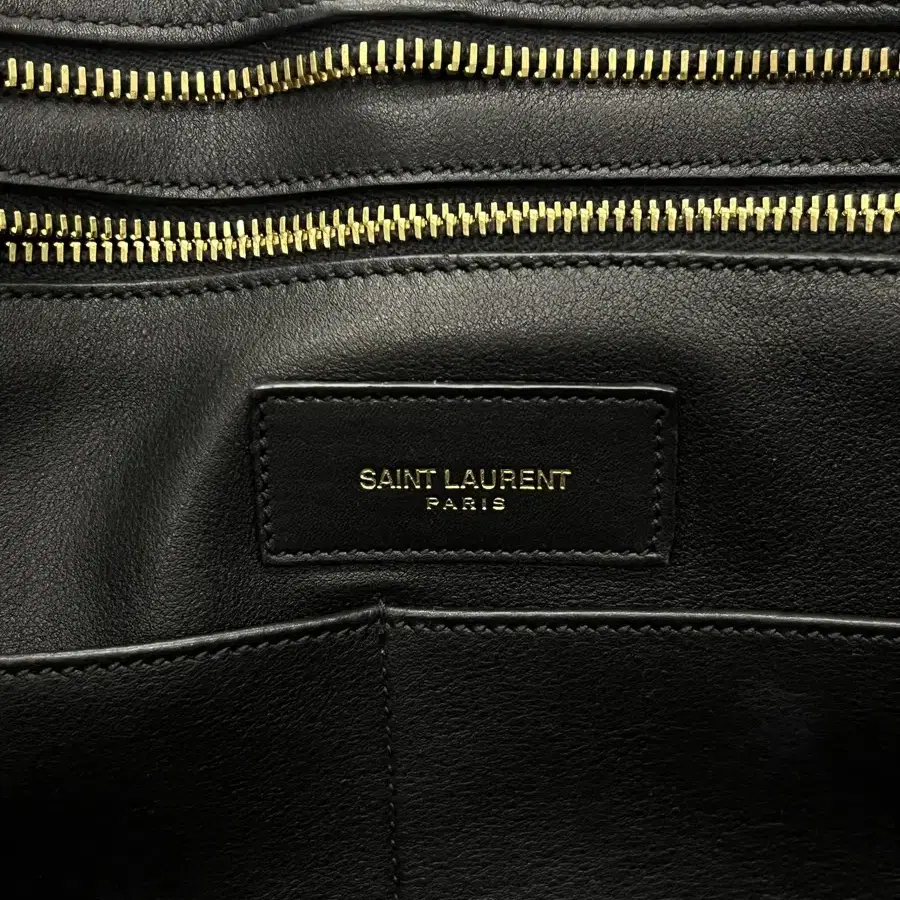 Saint Lauren YSL 생로랑 뉴 카바시크 토트백 블랙