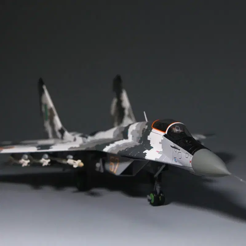 1/72 우크라이나 공군 MiG-29MU1 펄크럼 전투기 모형