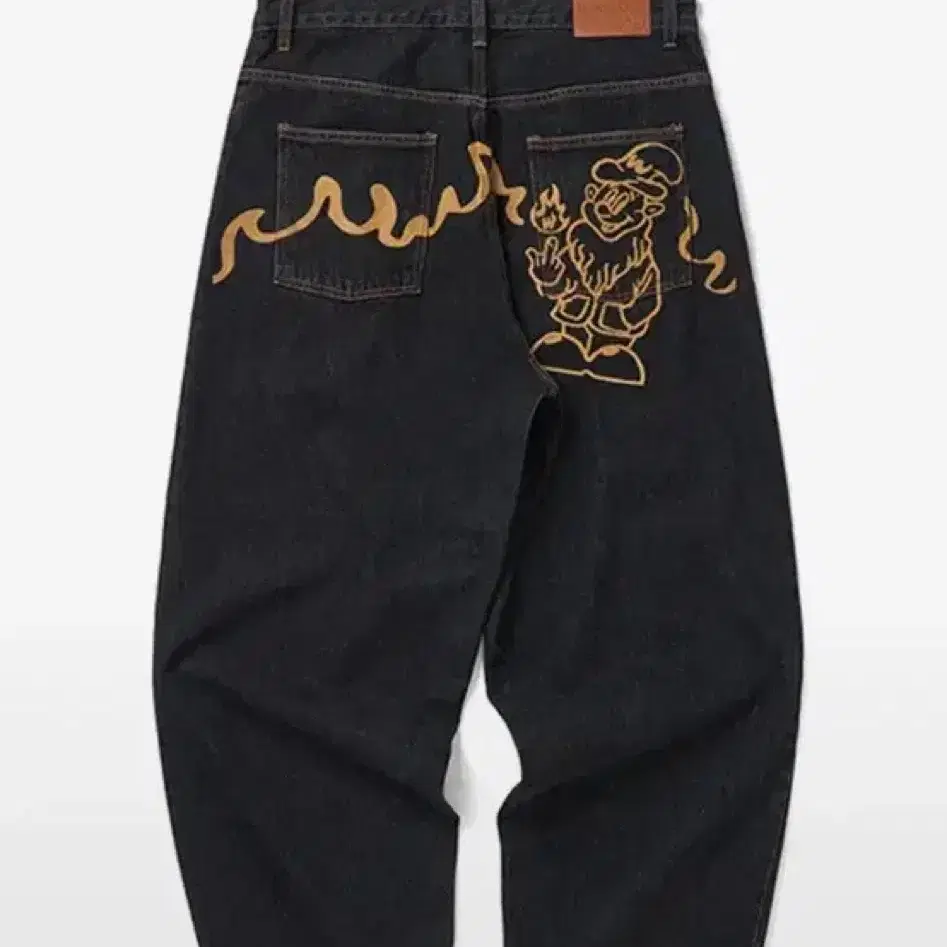 L) 위캔더스 DWARF DENIM PANTS