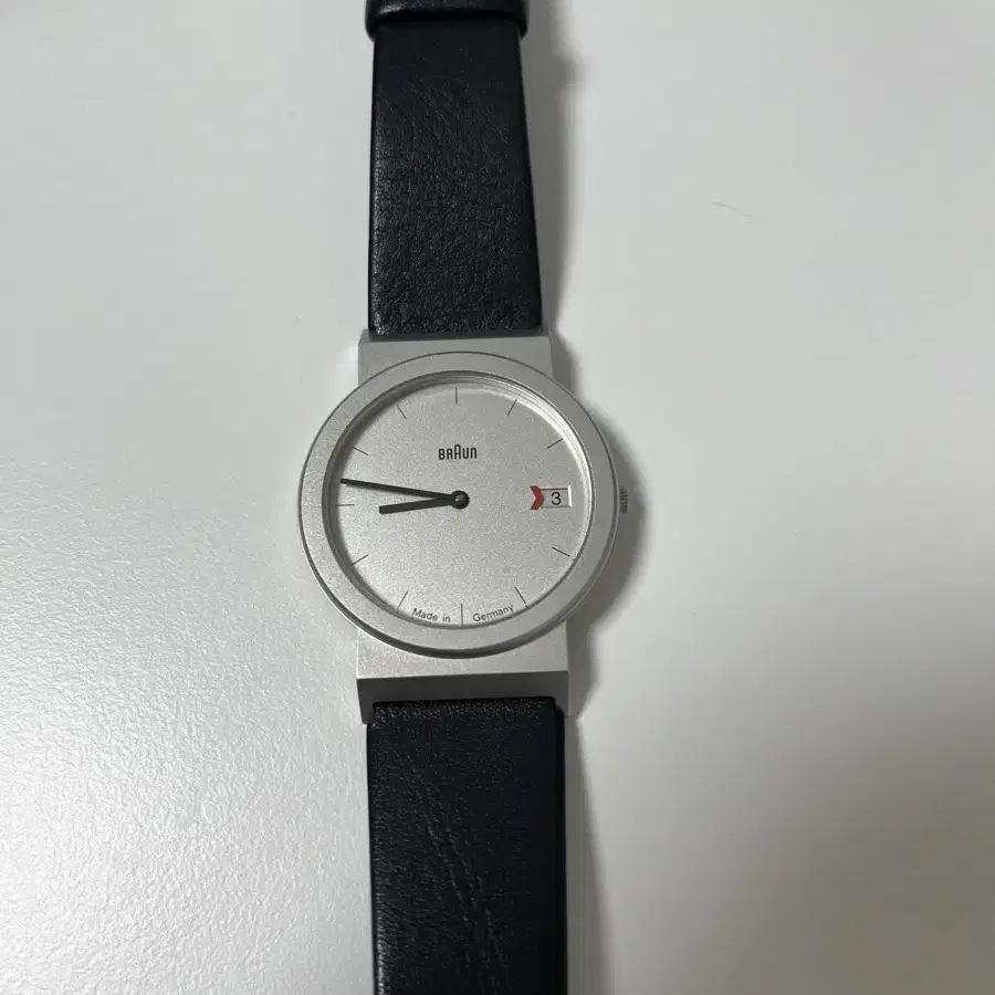 브라운 시계 braun aw50