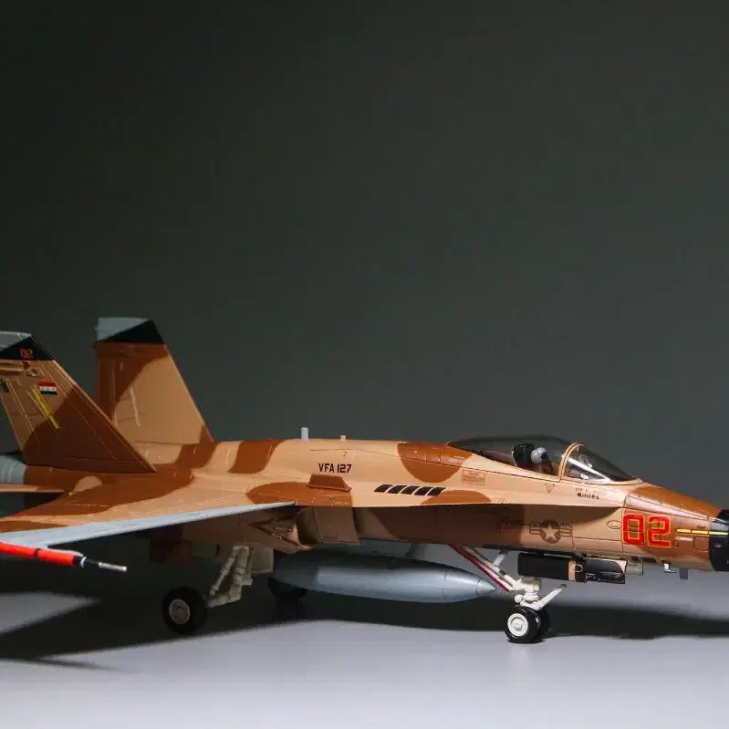 1/72 미해군 F-18 호넷 전투기모형