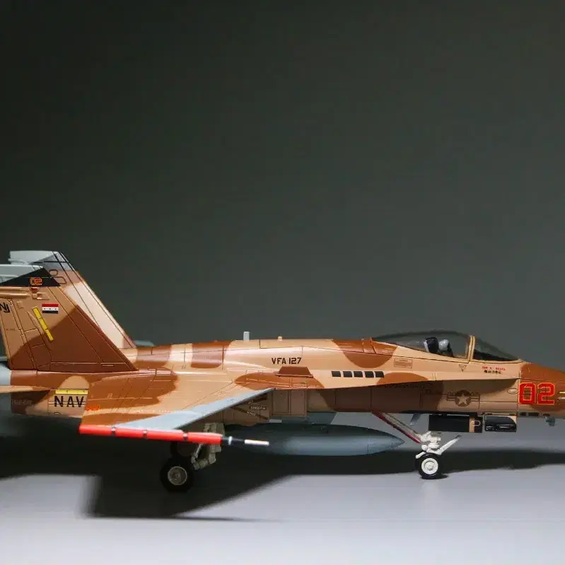 1/72 미해군 F-18 호넷 전투기모형