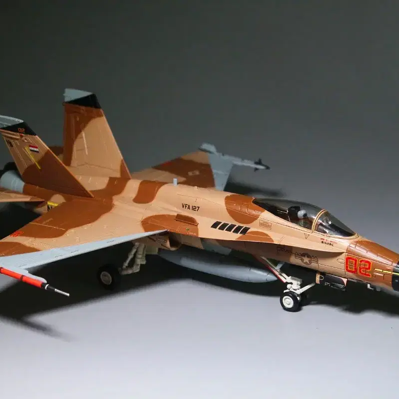 1/72 미해군 F-18 호넷 전투기모형