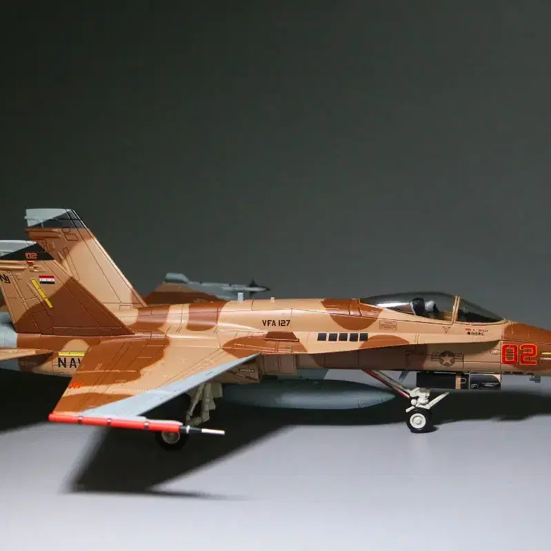 1/72 미해군 F-18 호넷 전투기모형