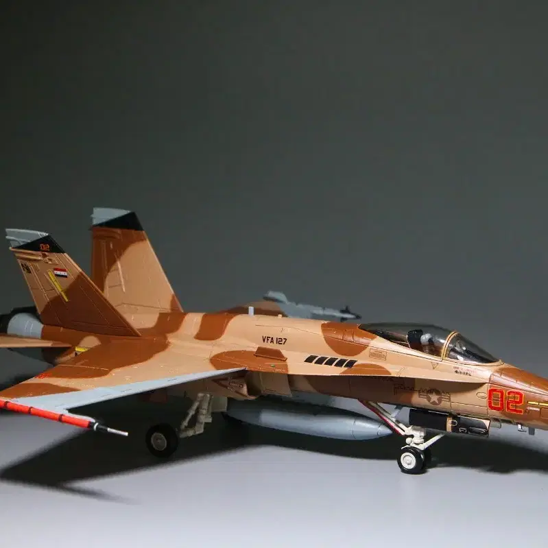 1/72 미해군 F-18 호넷 전투기모형