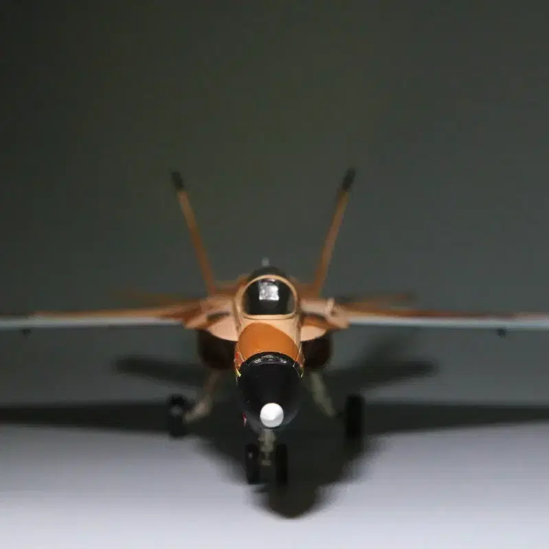 1/72 미해군 F-18 호넷 전투기모형