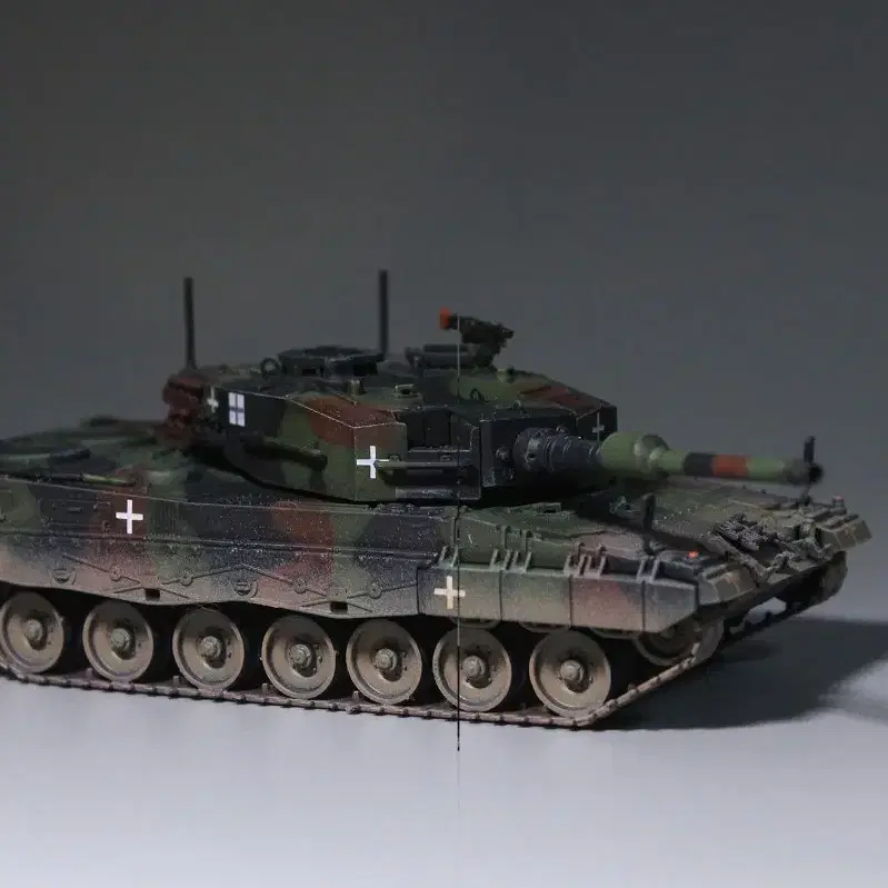 1/72 우크라이나 육군 레오파드2A4 탱크모형