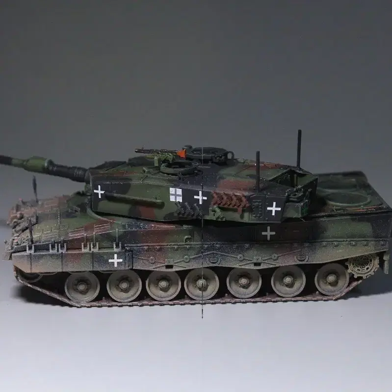 1/72 우크라이나 육군 레오파드2A4 탱크모형