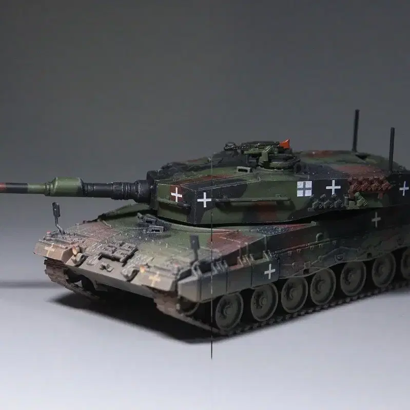 1/72 우크라이나 육군 레오파드2A4 탱크모형