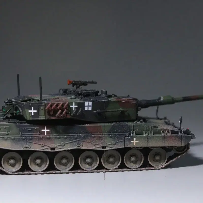 1/72 우크라이나 육군 레오파드2A4 탱크모형