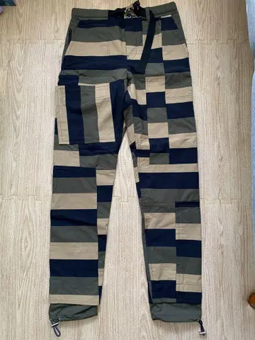 사카이 HANK WILLIS THOMAS 팬츠