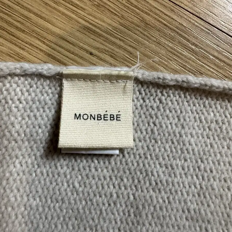 Monbebe 몽베베 삼각머플러