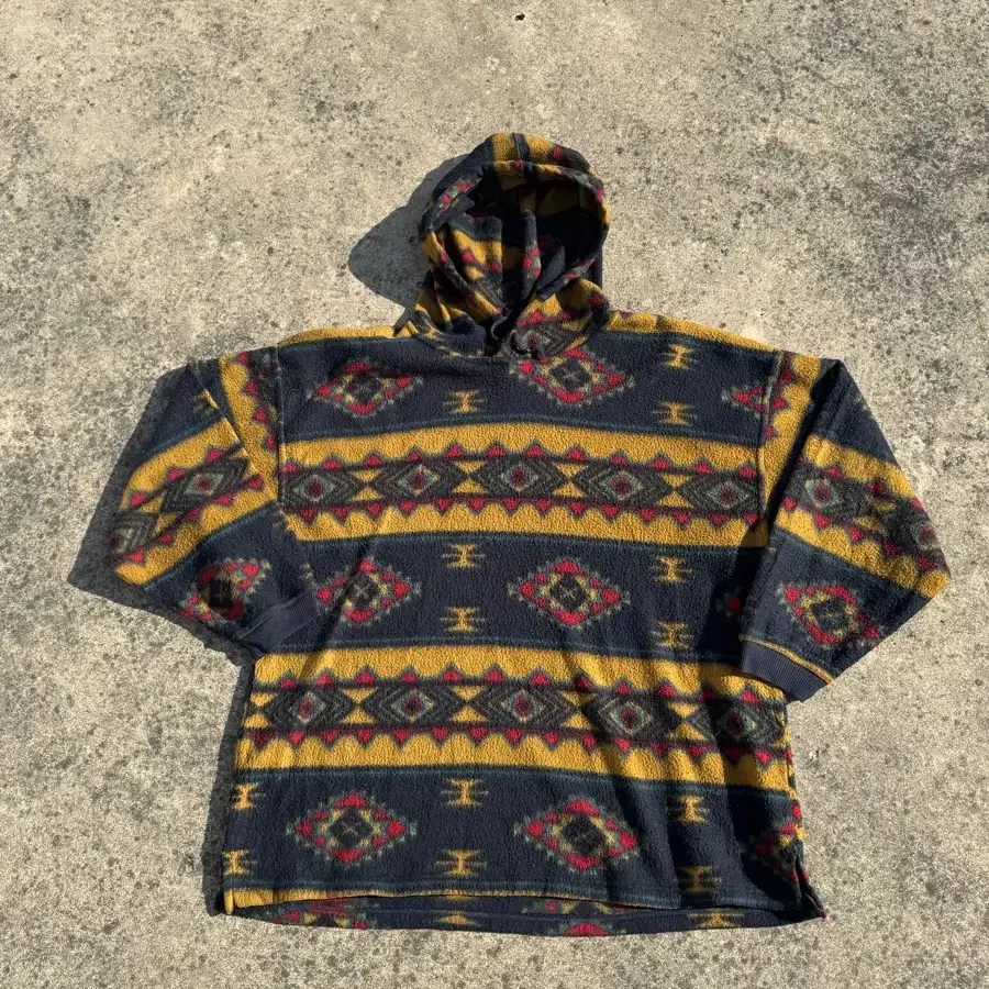 90s aztec fleece hoodie