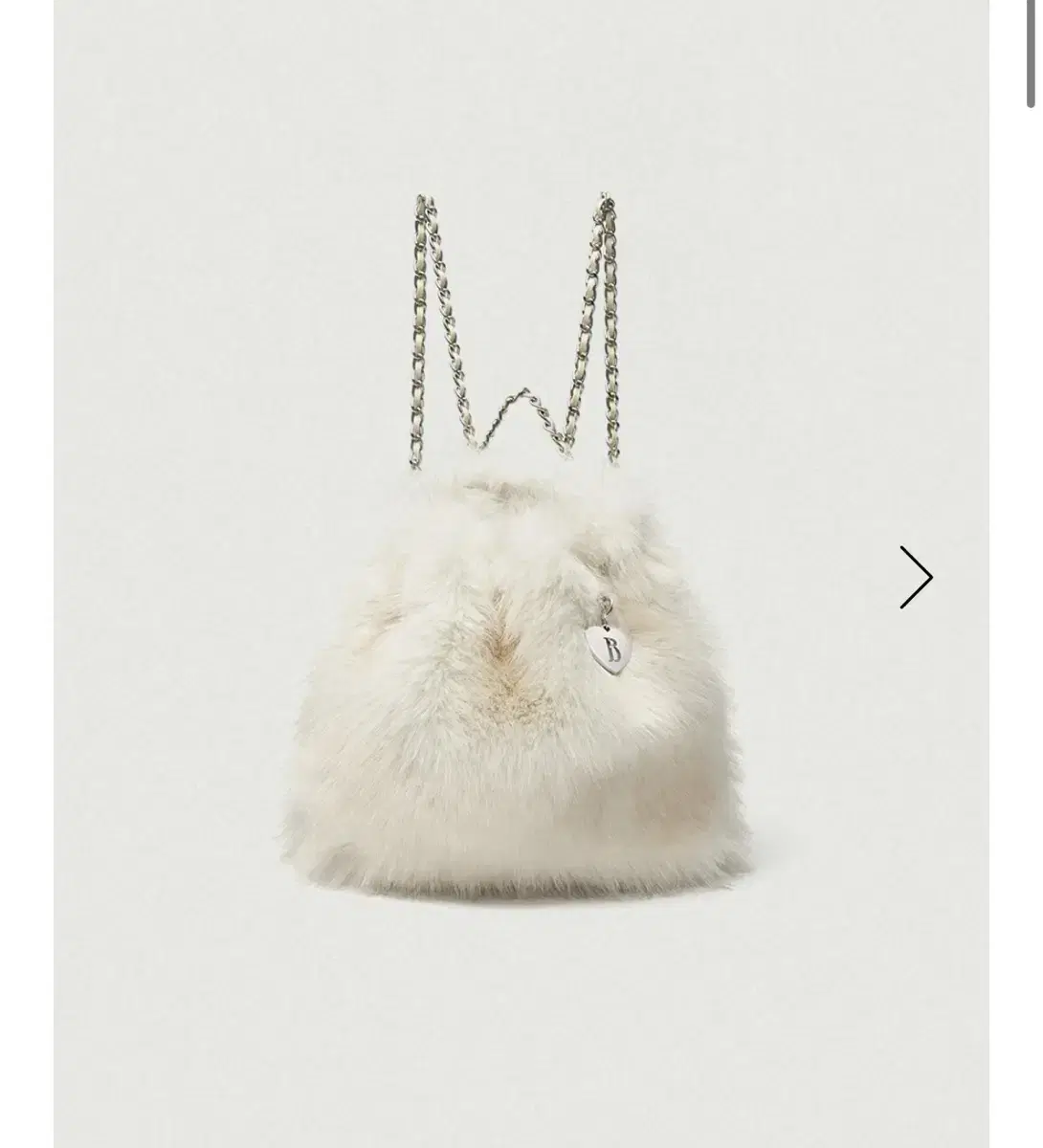 더바넷 백팩 Ivory Fur Drawstring Backpack