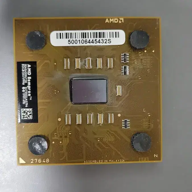 AMD 셈프론 SDA2400 DUT3D 옛날 cpu 팝니다.