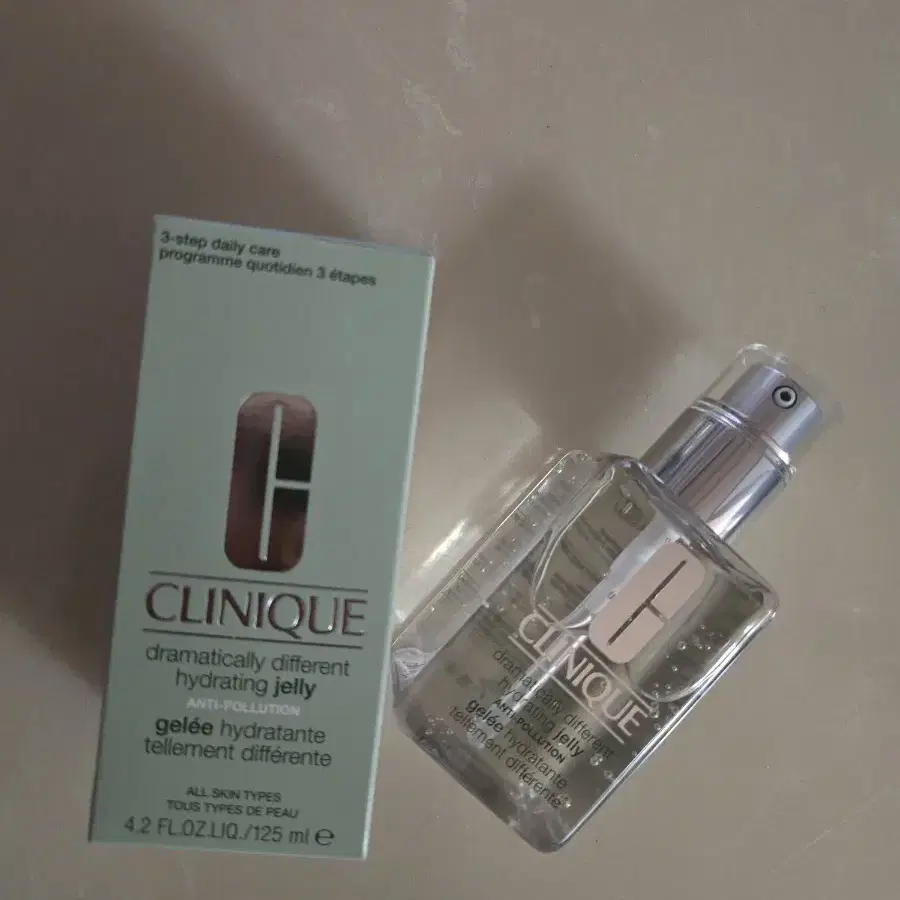 CLINIQUE 크리니크 드라마티컬리 디퍼런셜 하이드레이팅 젤리 젤