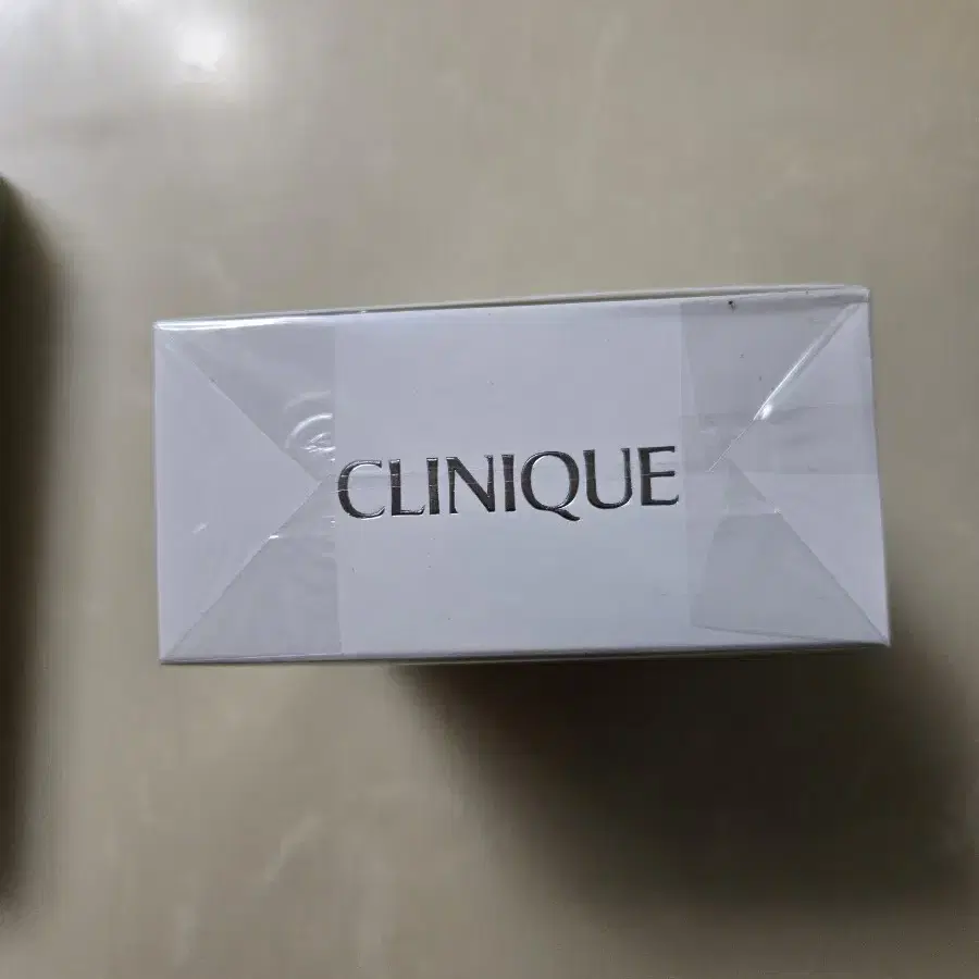 CLINIQUE 크리니크 드라마티컬리 디퍼런셜 하이드레이팅 젤리 젤