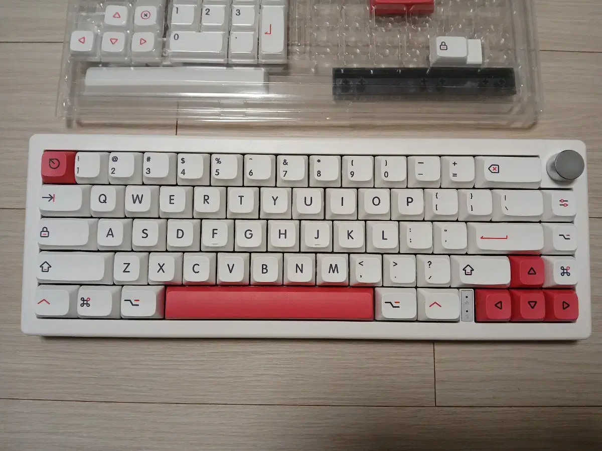 gmk67 기계식 키보드 신품급