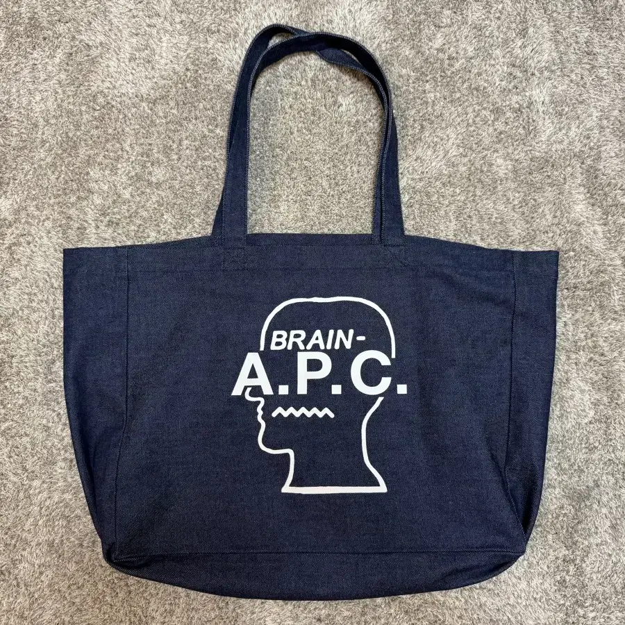 A.P.C. 아페세 데님 토트백 (Brain dead)