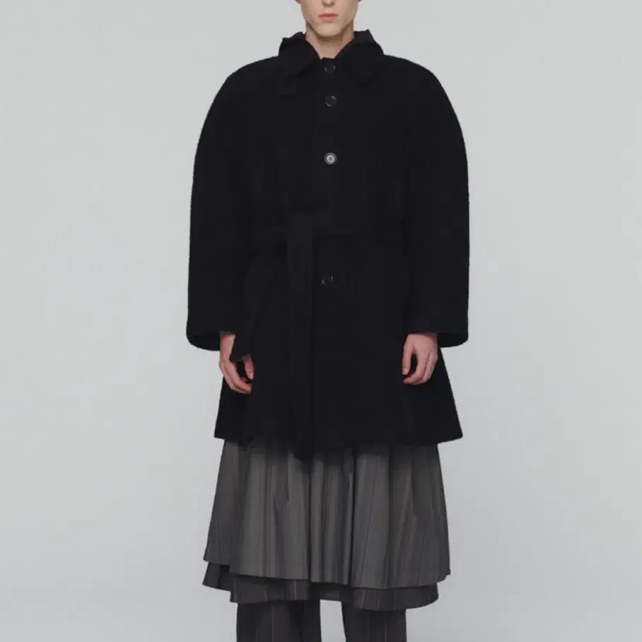 아모멘토 맨 ALPACA RAGLAN COAT BLACK