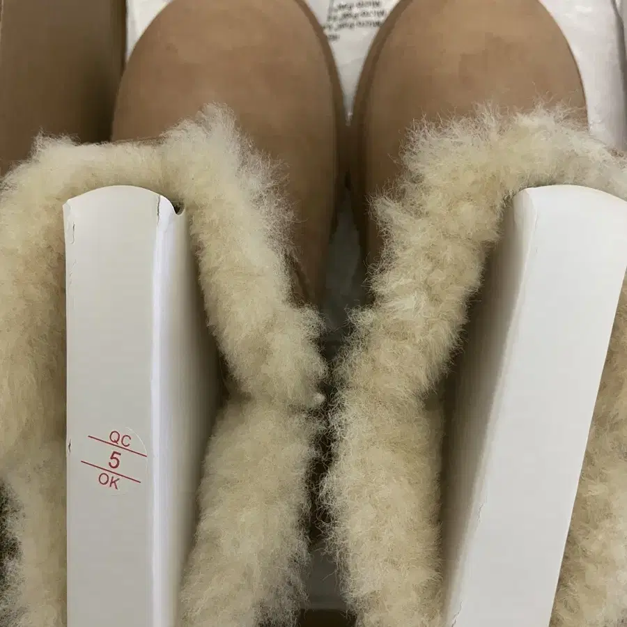 UGG 1016422-CHE 어그 미니 베일리 버튼 부츠 체스트넛